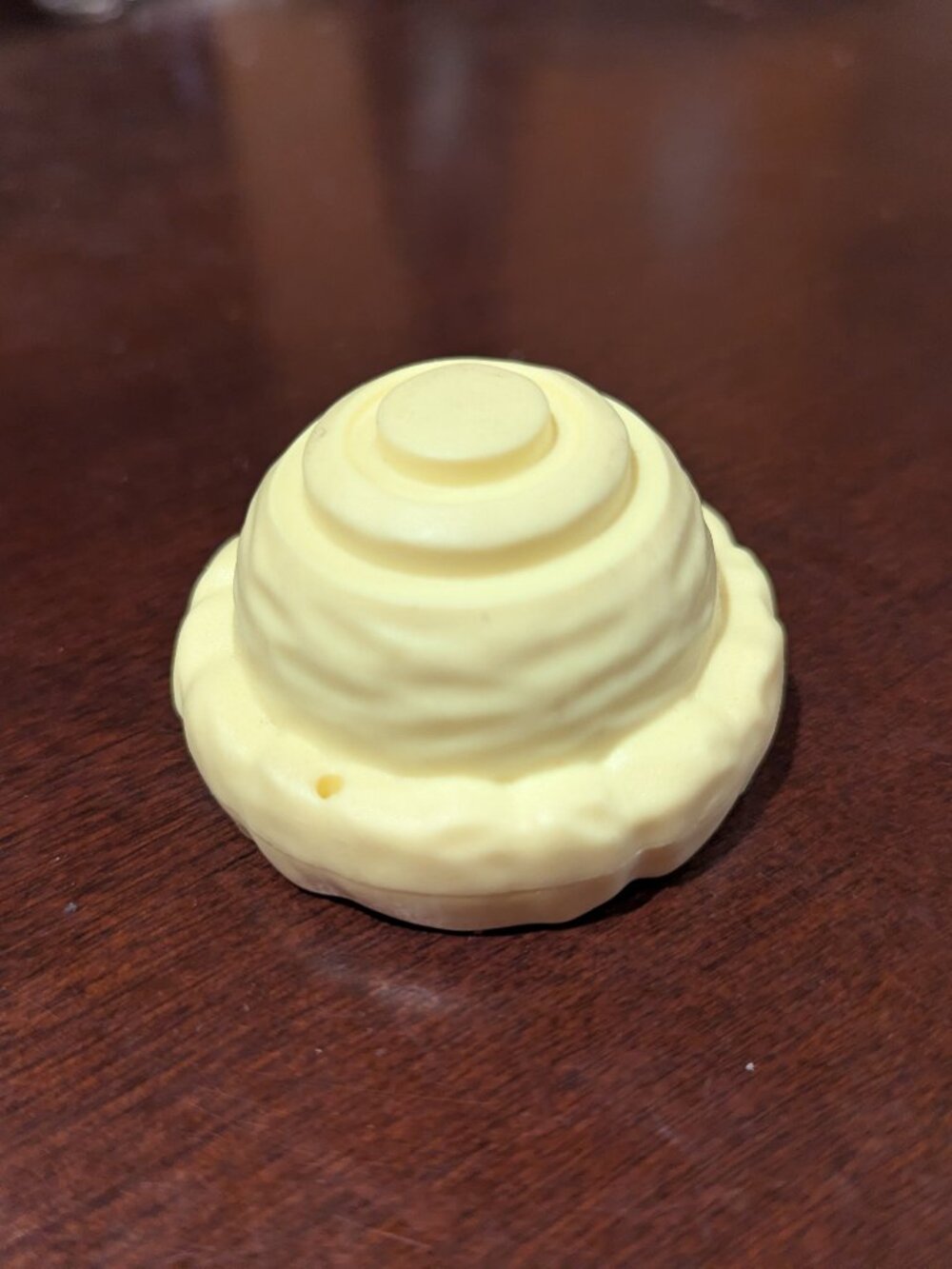 yellow ice cream scoop toy